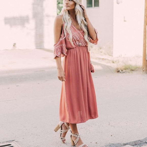 Coco + Jaimeson Cold Shoulder Faux Wrap Midi Dress - Picture 8 of 8